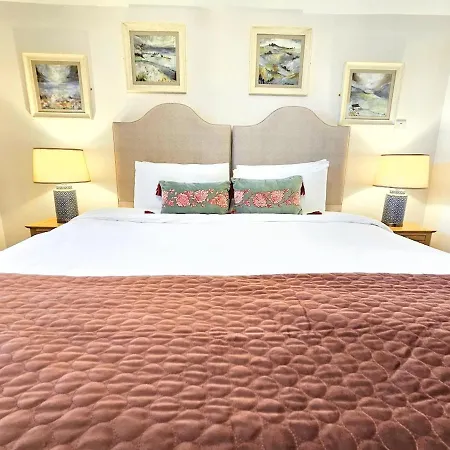 Otel The 4*
